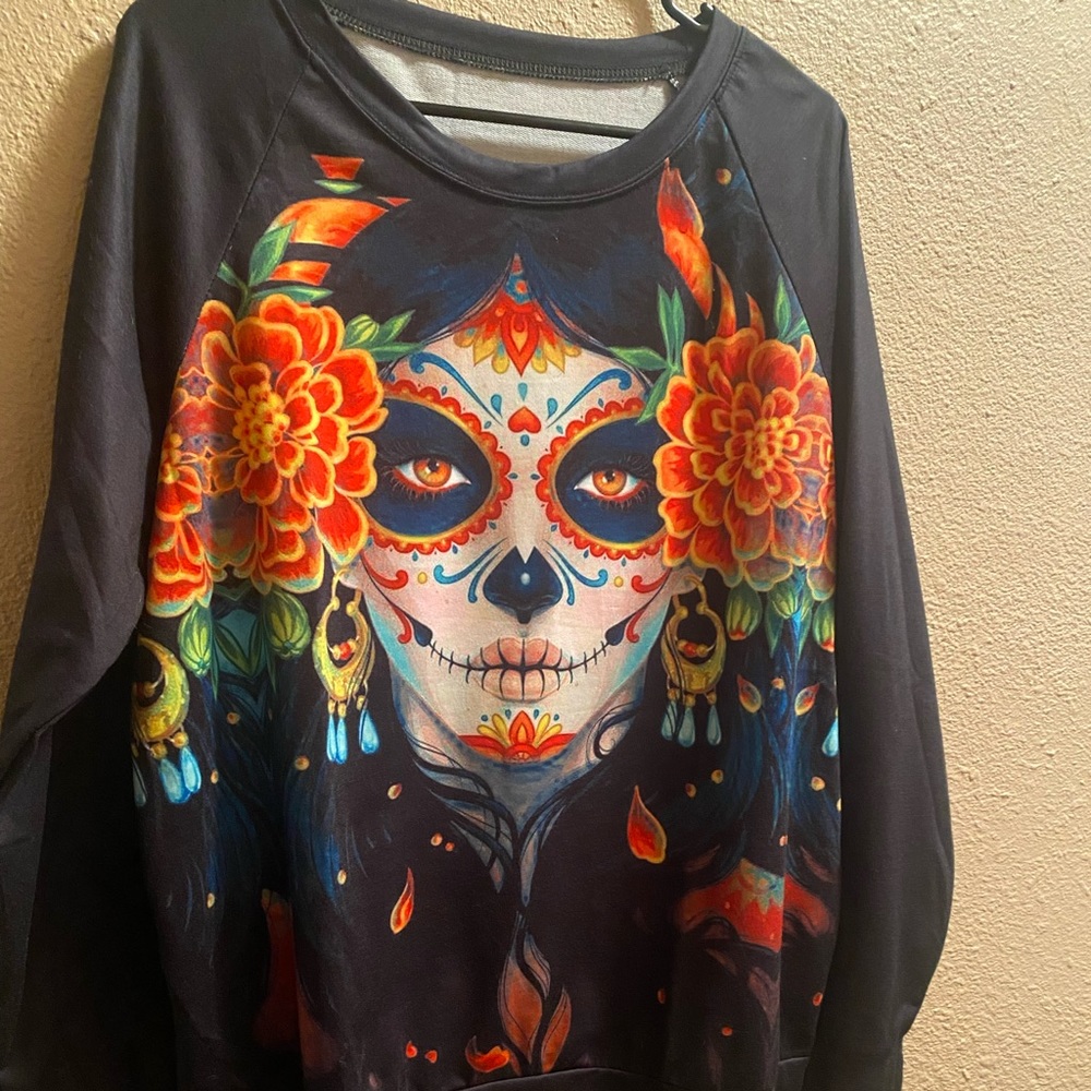 Skull long sleeve size xl